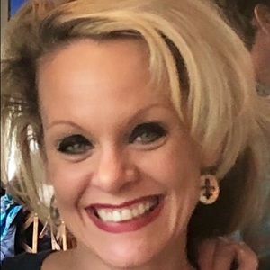 Meet your Posher, Nina